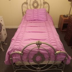 Twin Bed