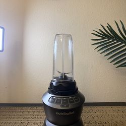 NutriBullet Personal Blender Single Serve Smoothie Maker