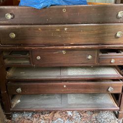 Antique Chest With Mirror 