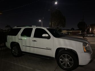 2011 GMC Yukon Denali
