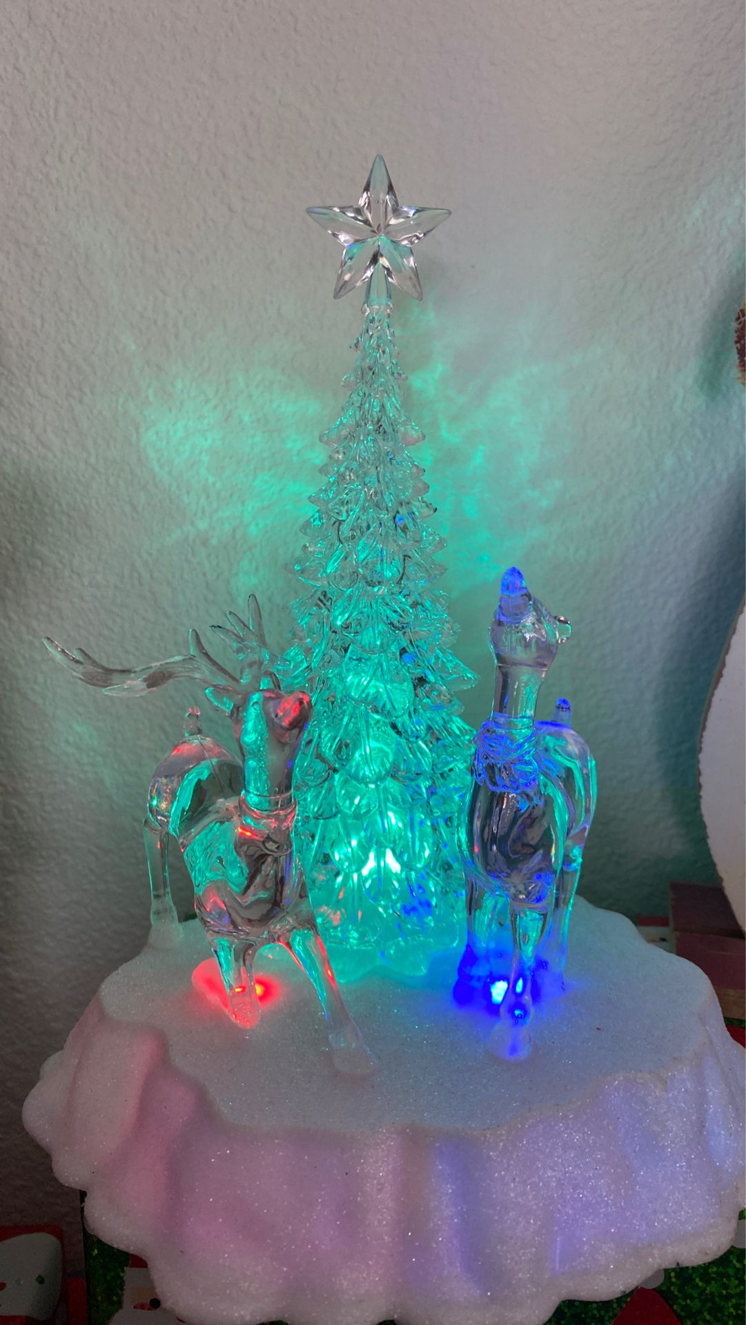 LIGHT UP CHRISTMAS DEER DECORATION