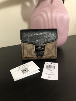 New Coach Compact Wallet 