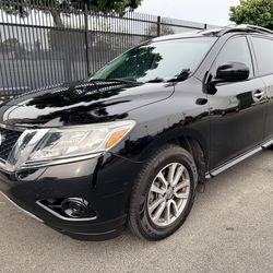 2014 Nissan pathfinder sv