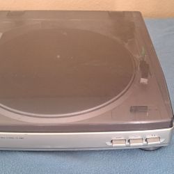 Aiwa PX-E860U Turntable, Line Output / Phono