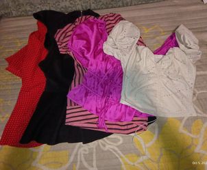 Size M Lady's tops