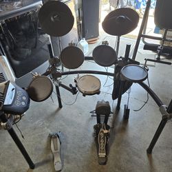 Eletronic Roland Drum Kit