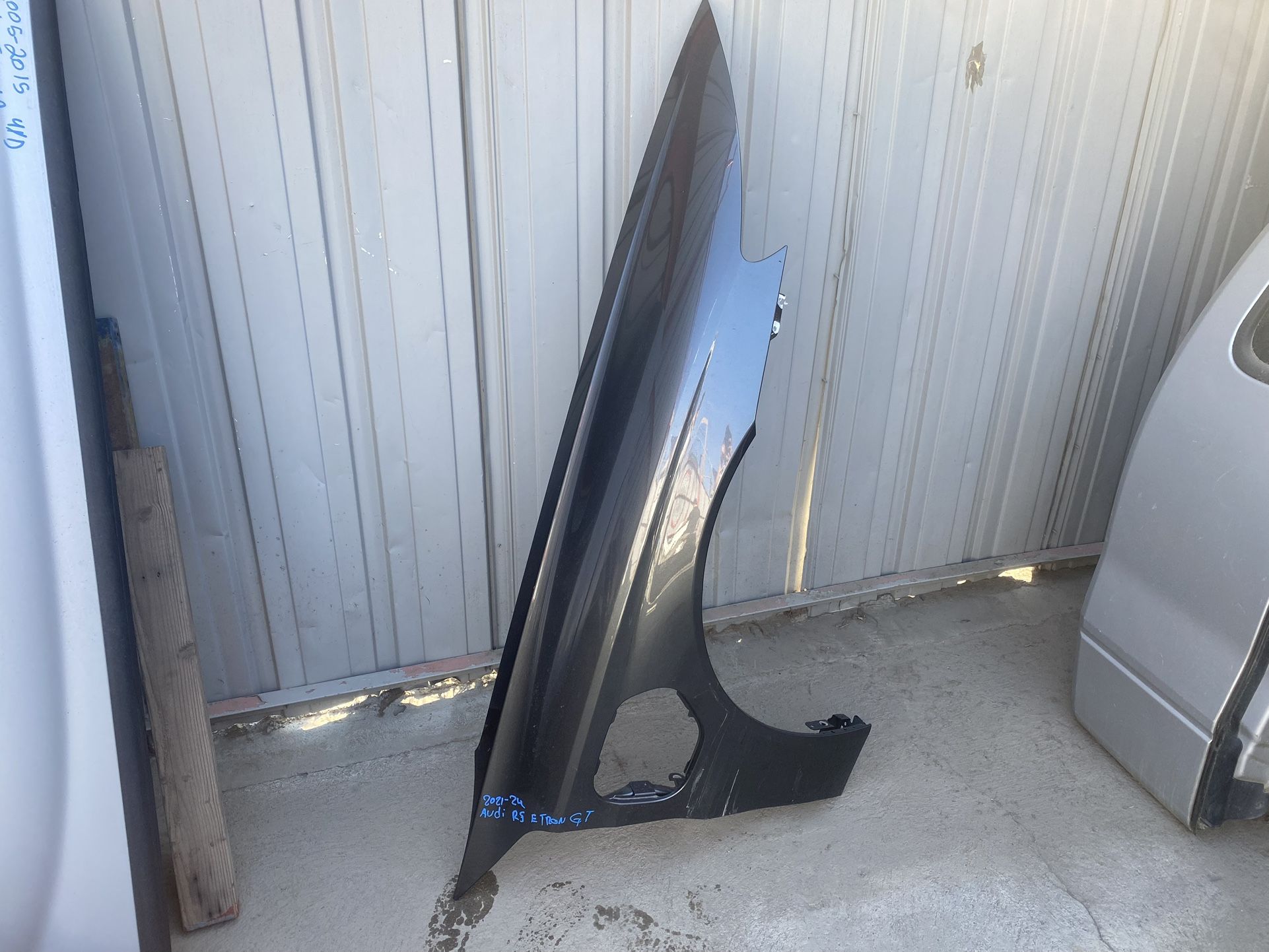 2021-2024 Audi RS E-Tron GT Right Fender