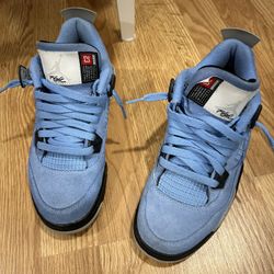 Jordan 4 Retro University Blue 