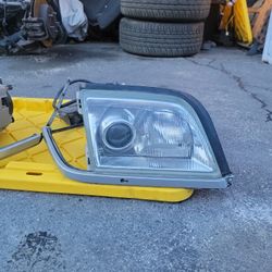 99/01 Mercedes SL Headlights Xenon Type OEM Each $700