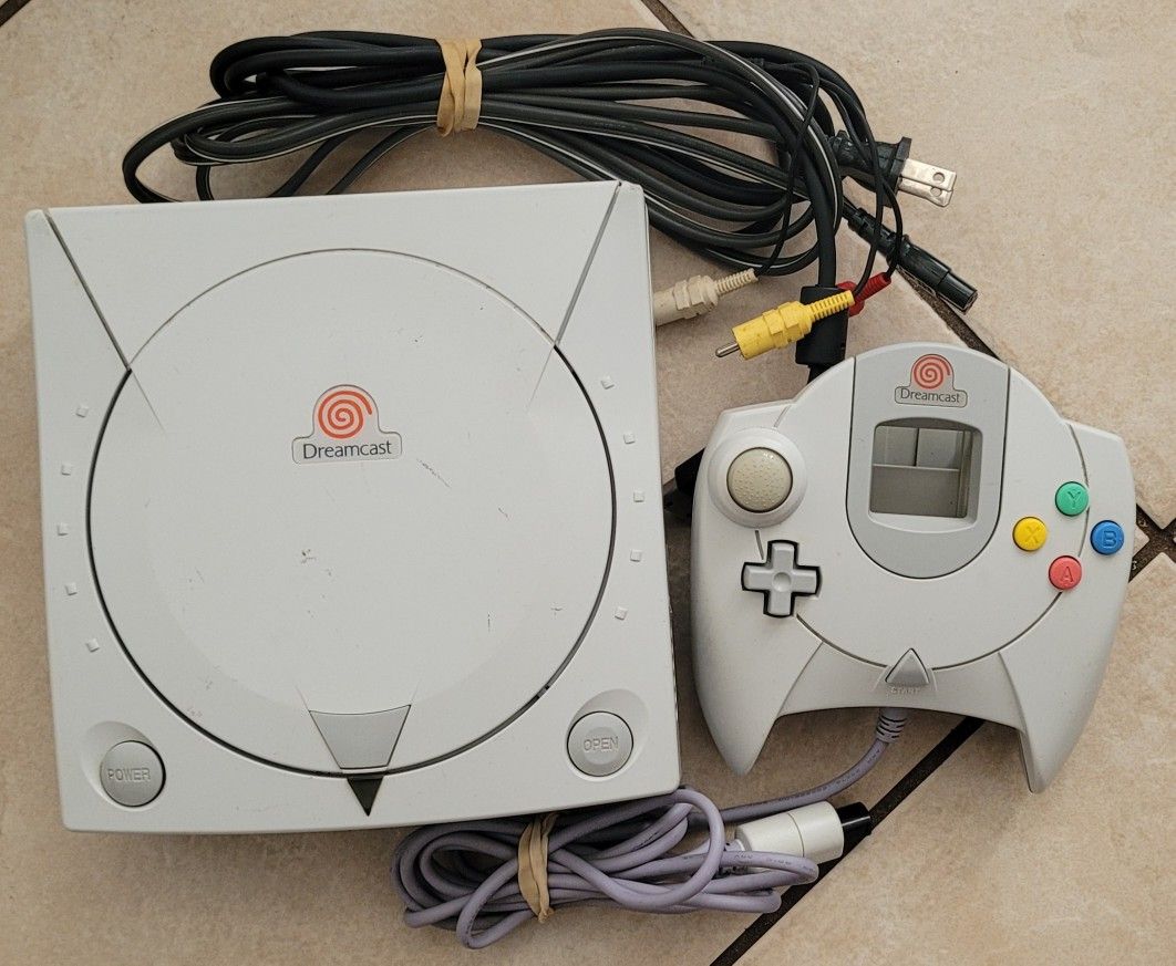 SEGA DREAMCAST + GAMES 