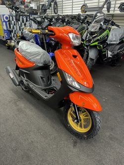 Brand New Razor 150cc Gas Scooter 
