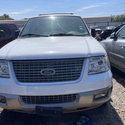 2004 Ford Expedition For Parts