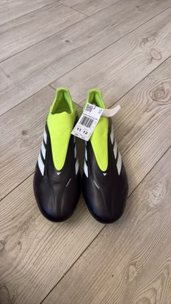 Adidas Copa Pure III Elite soccer cleats men’s size 11