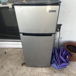 Mini Fridge Refrigerator Freezer