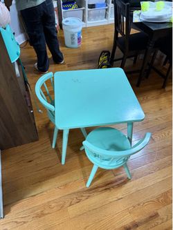 Kids table