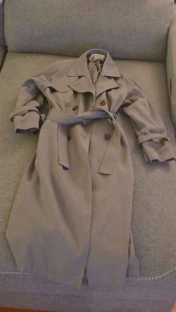 London Fog Trench Coat Size 4 Petite