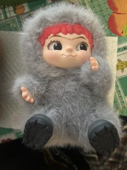 Letsvan WAKUKU Fuzzy Trendy Fun Party Series collectible plush figure.