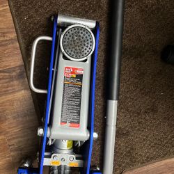 BIG RED 1 -1/2 Ton Jack 