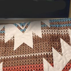 American Indian Decor. King Size Blanket, 2 Pieces Of Pottery 