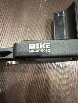 Meike MK-XPRO3G Hand Grip Quick Release Plate for Fujifilm X Pro 3