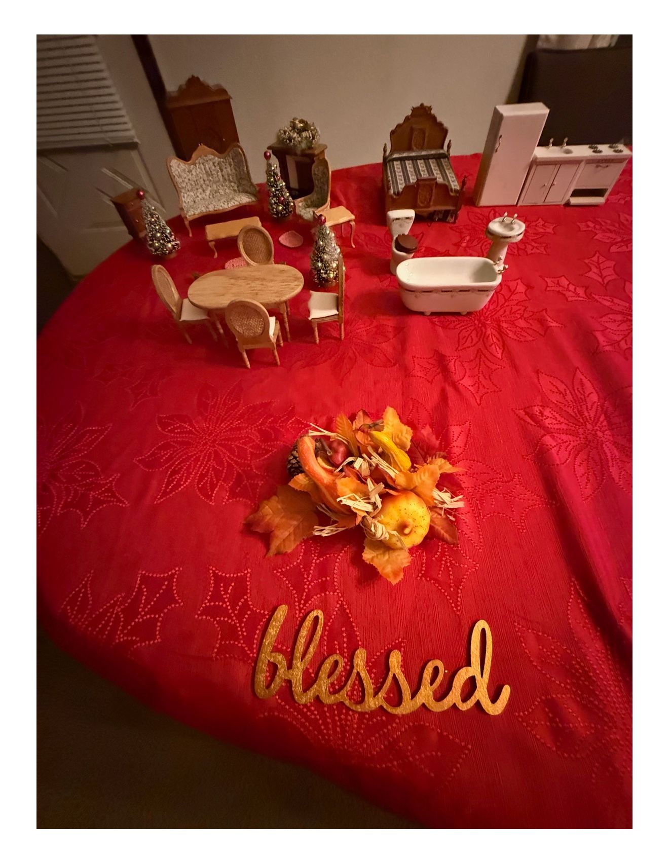 Miniature Doll house furniture