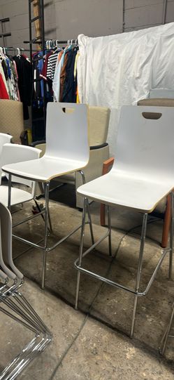 2 Bar Stools