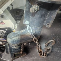 5th Wheel Gooseneck  Adapter.
