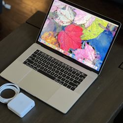 MacBook PRO (2019) 512gb ssd / 32gb RAM 