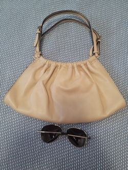 Various Women's Purses Message For Prices Pickup In Oakdale 