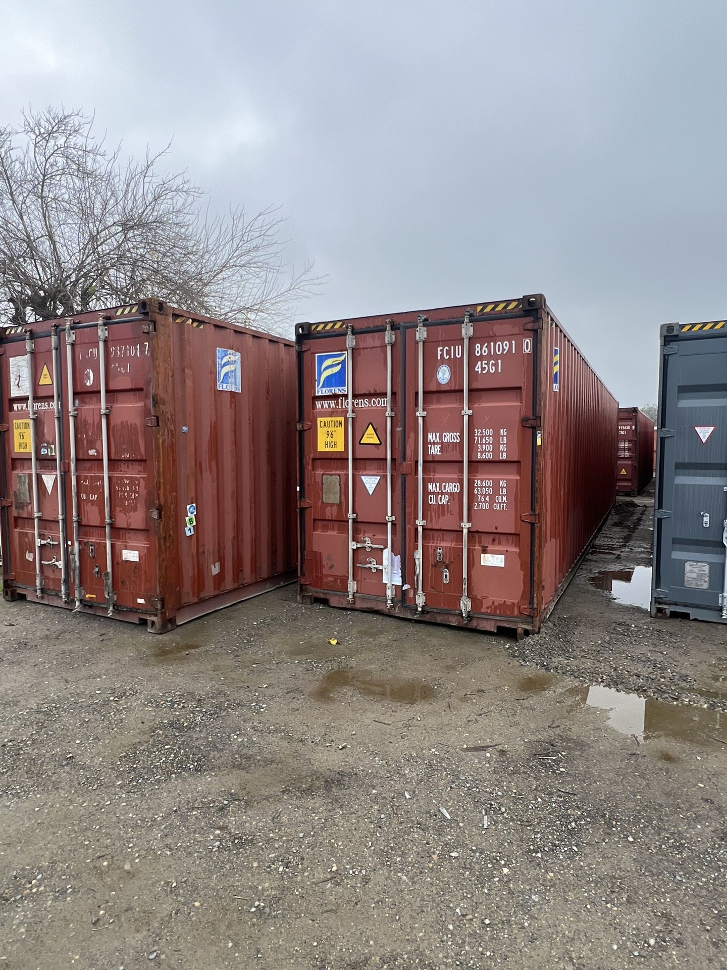 STORAGE CONTAINERS 