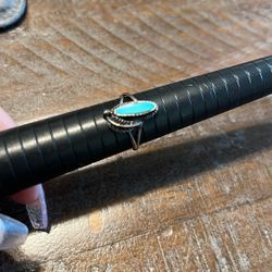 BEAUTIFUL STERLING NATIVE AMERICAN TURQUOISE RING