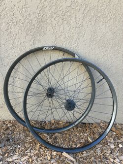 We Are One Carbon Wheels (Mullet)