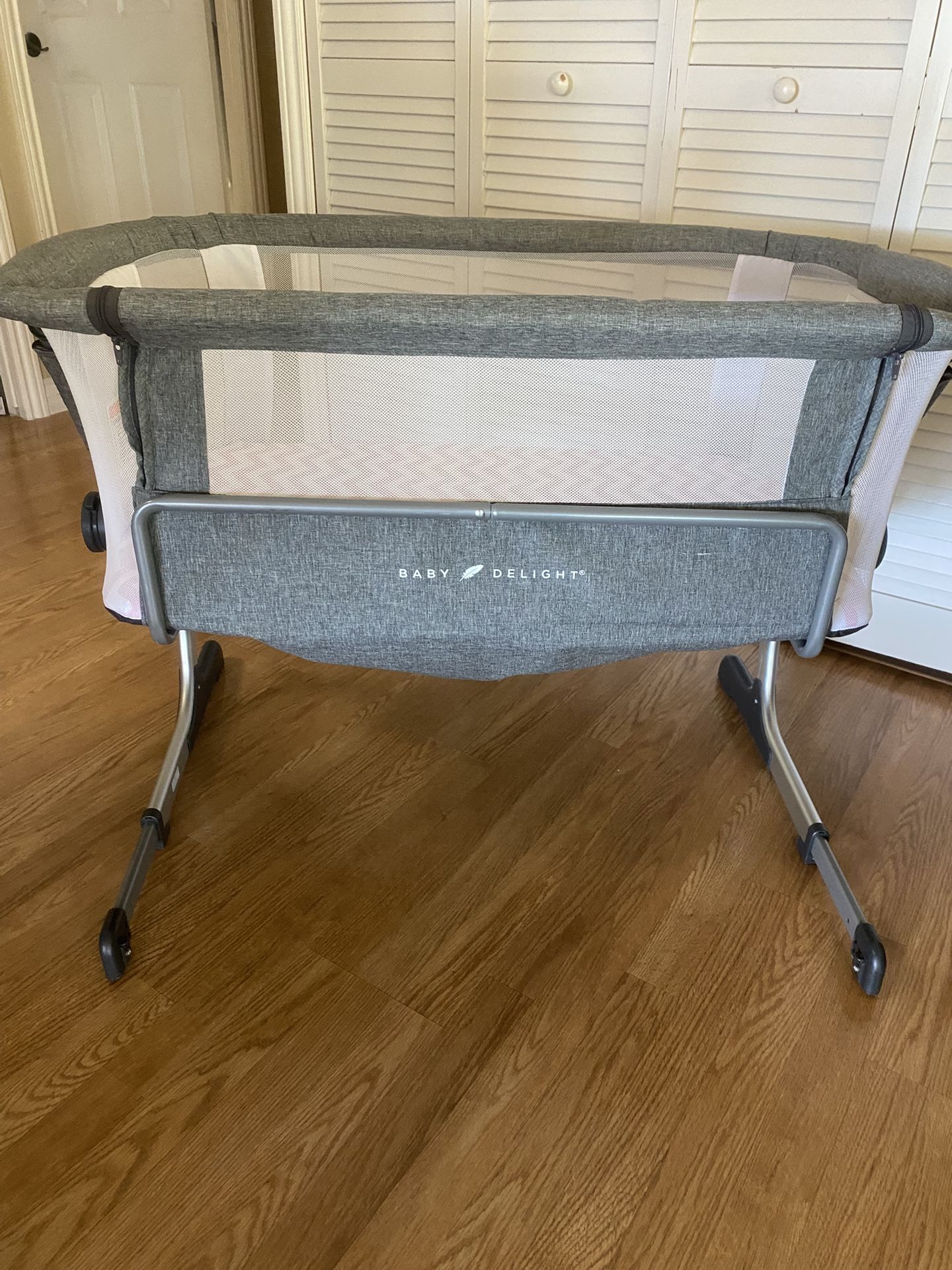 Portable Baby Crib