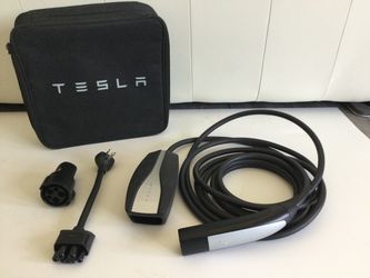 Tesla Mobile Connection Charging cable