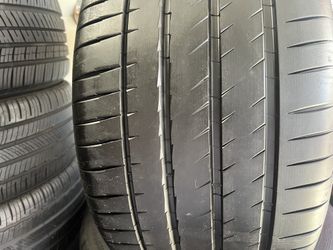 Tengo esta llantas 295/30ZR21 102Y  MICHELIN PILO SPORT 4S 