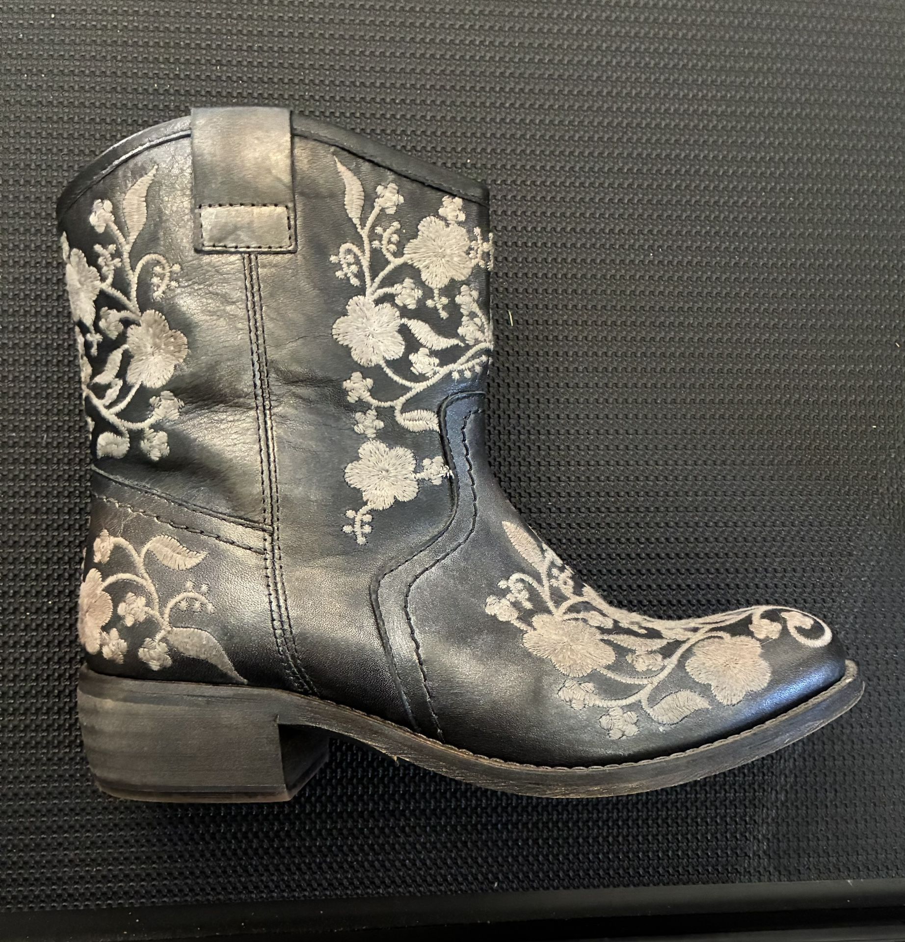 Women Aetrex Boots