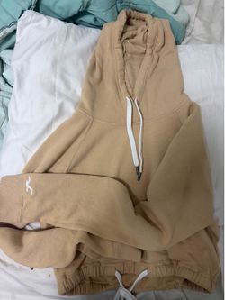 Hollister's Hoodie