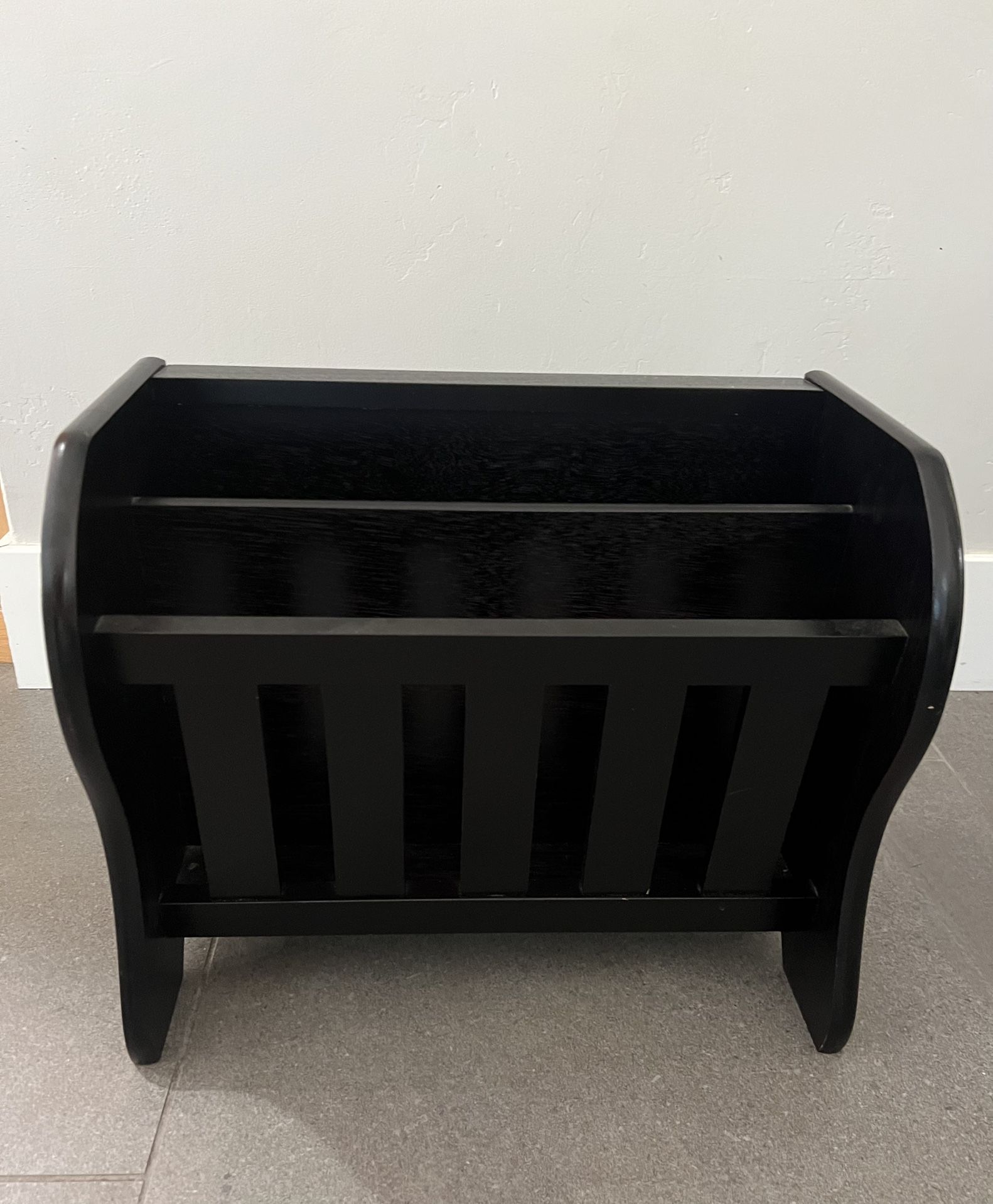 Book And Magazine Holder And End Table (espresso)