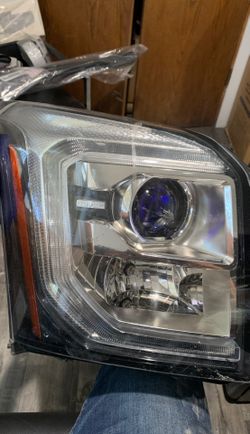 2016 GMC Yukon headlight.