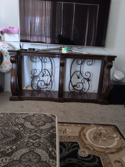 Dark Wood 3-Piece Living Room Table Set
Includes TV Console/Sofa Table + 2 Matching End Tables