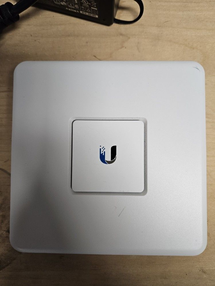 UniFi Security Gateway USG