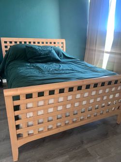 Queen bed