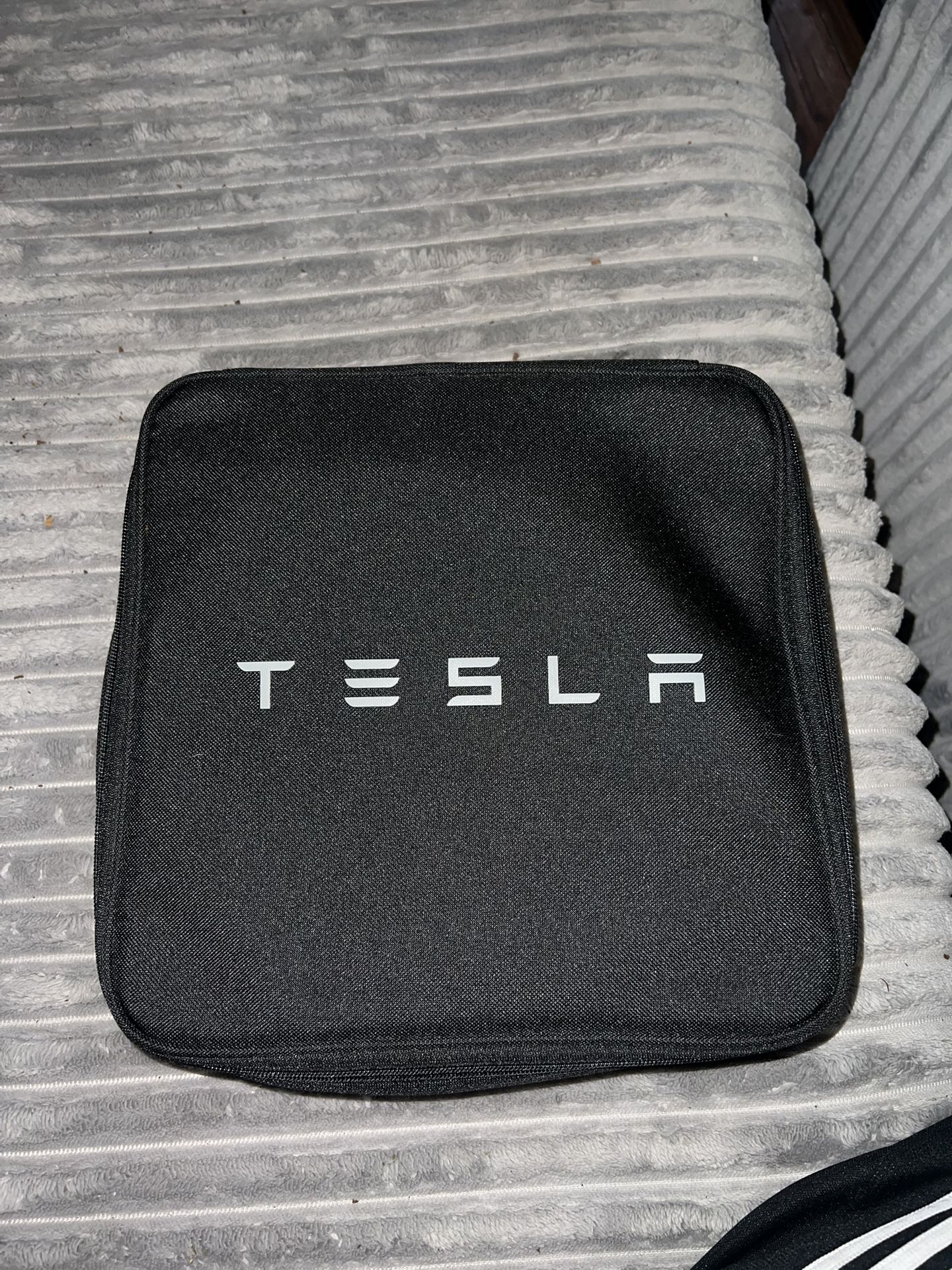 Tesla charger & J1772 Adapter
