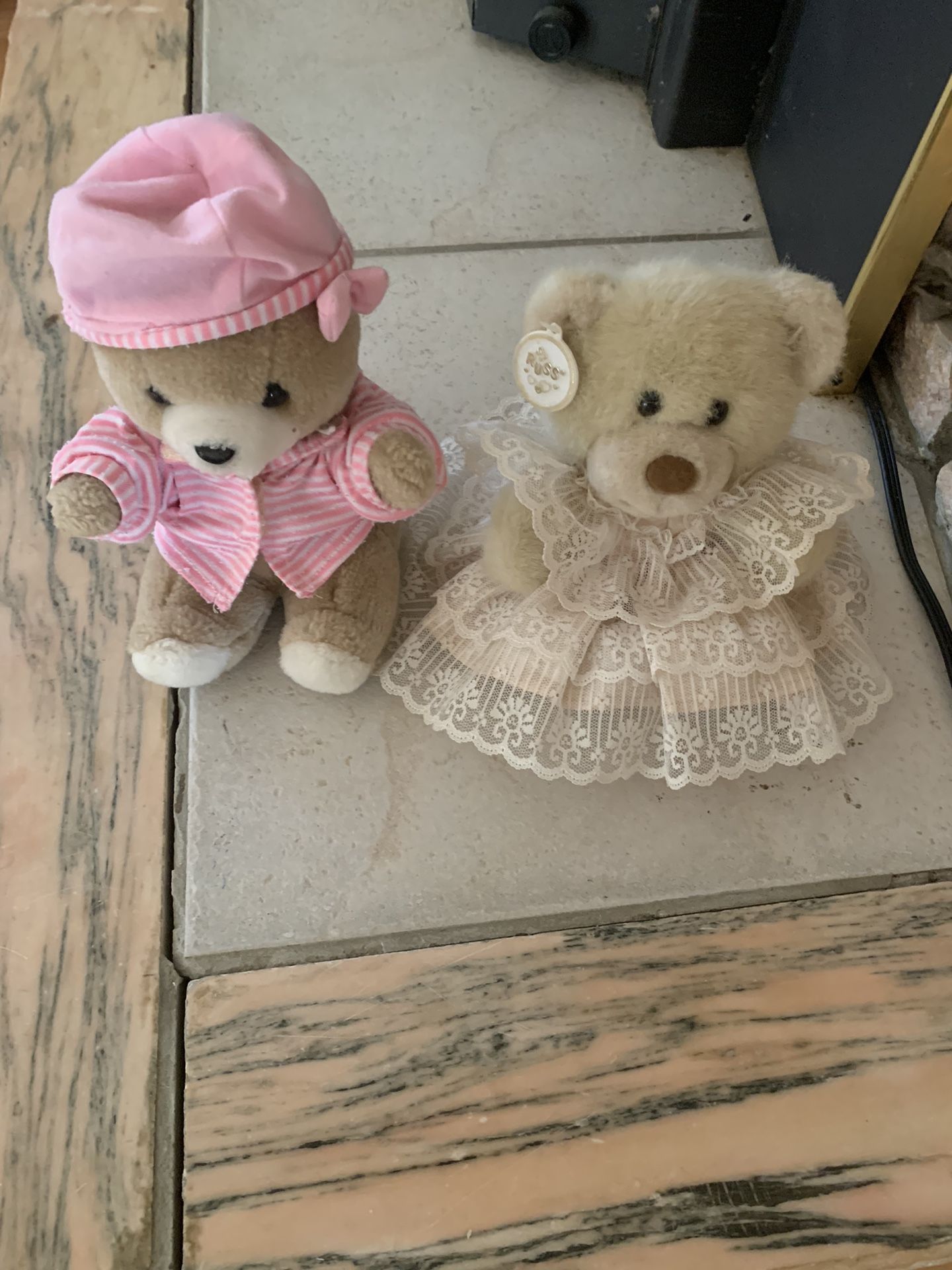  Kids Teddies & Clothes