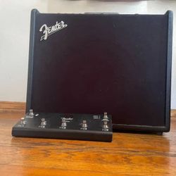 Fender Mustang GT100 With GTX-7 Foot switch