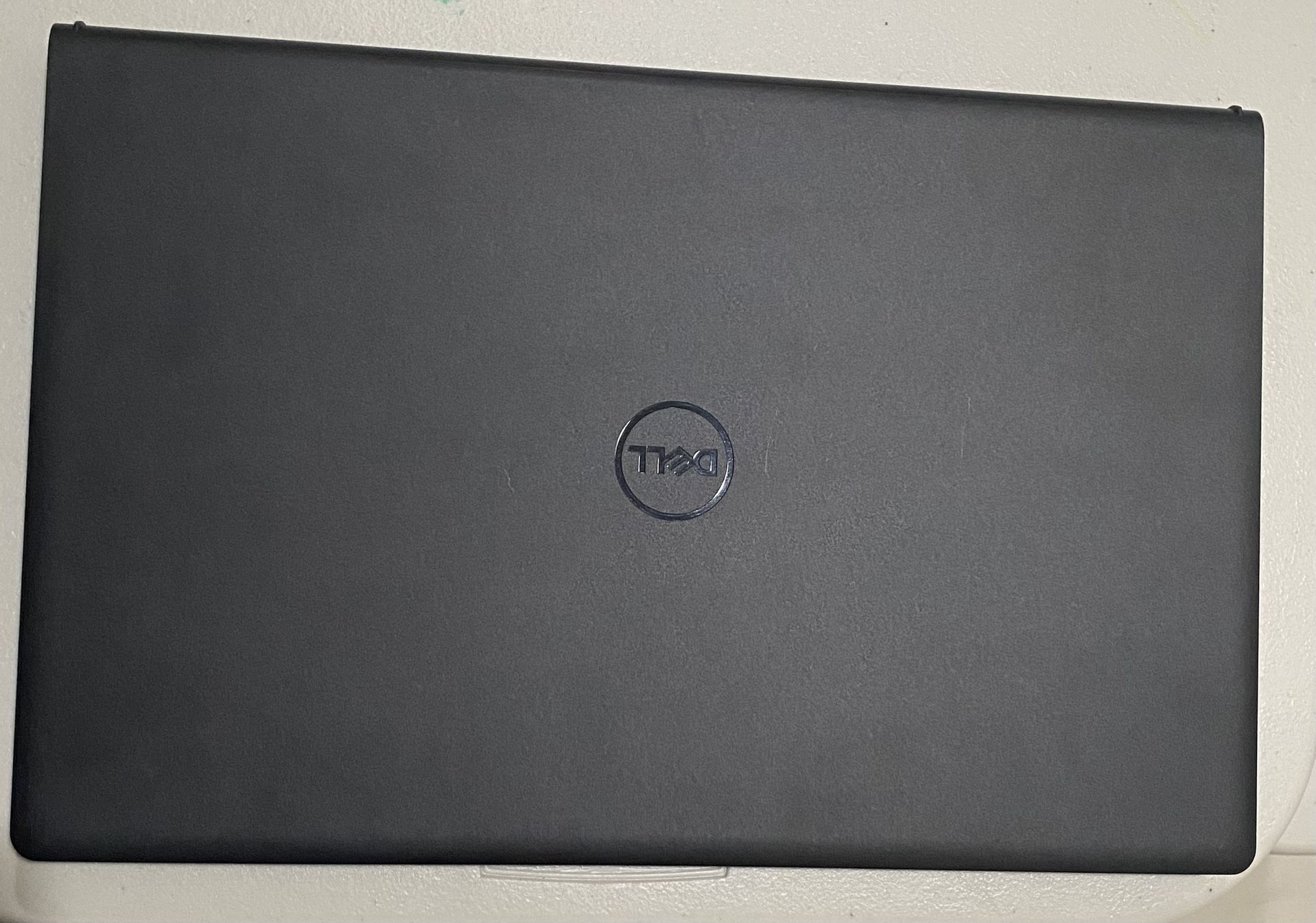 Dell - Inspiron 15 15.6" IPS LED FHD Touch Screen Laptop - Intel Core i7 with 16GB Memory - 1TB SSD - Carbon Black