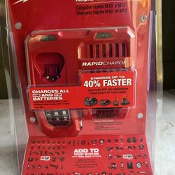 Milwaukee M12 and M18 12-Volt/18-Volt Lithium-Ion Multi-Voltage Rapid Battery Charger