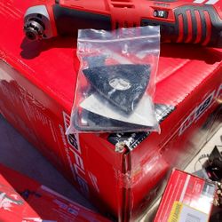 Milwaukee
 
M12 12V Lithium-lon Cordless
Oscillating Multi-Tool
(Tool-Only)