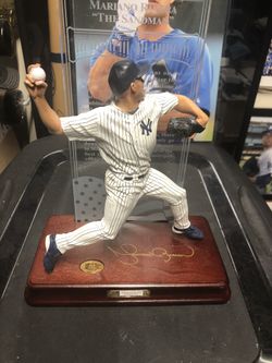 Mariano Rivera Yankees sculpture