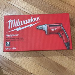 Milwaukee 1/4Drill